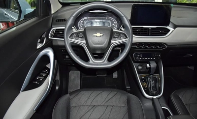 Chevrolet Groove LT ( 2023 Model ) in Blue Color GCC Specs-6