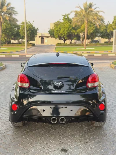 2015 Hyundai Veloster GL GCC Specs in Excellent Condition-4