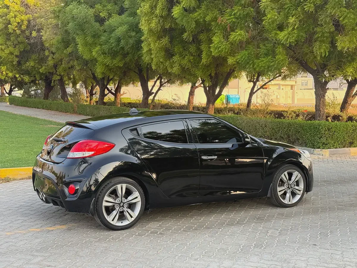 2015 Hyundai Veloster GL GCC Specs in Excellent Condition-14-14