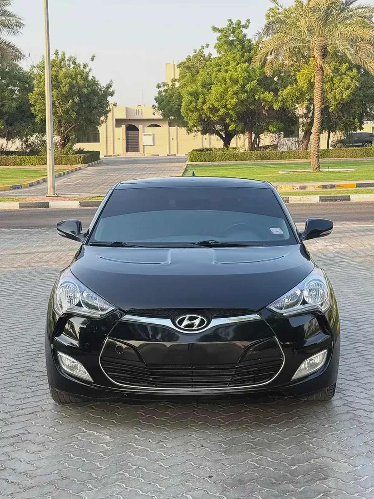 2015 Hyundai Veloster GL GCC Specs in Excellent Condition-15-15