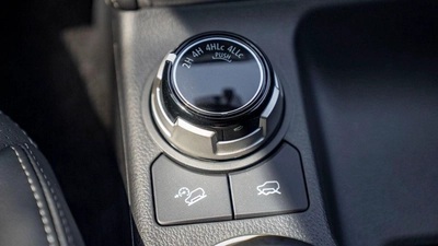 Mitsubishi L200 GLS Mitsubishi L200 Sportero 2.4L Diesel 2025-13