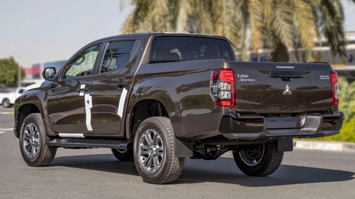 Mitsubishi L200 GLS Mitsubishi L200 Sportero 2.4L Diesel 2025-5-0