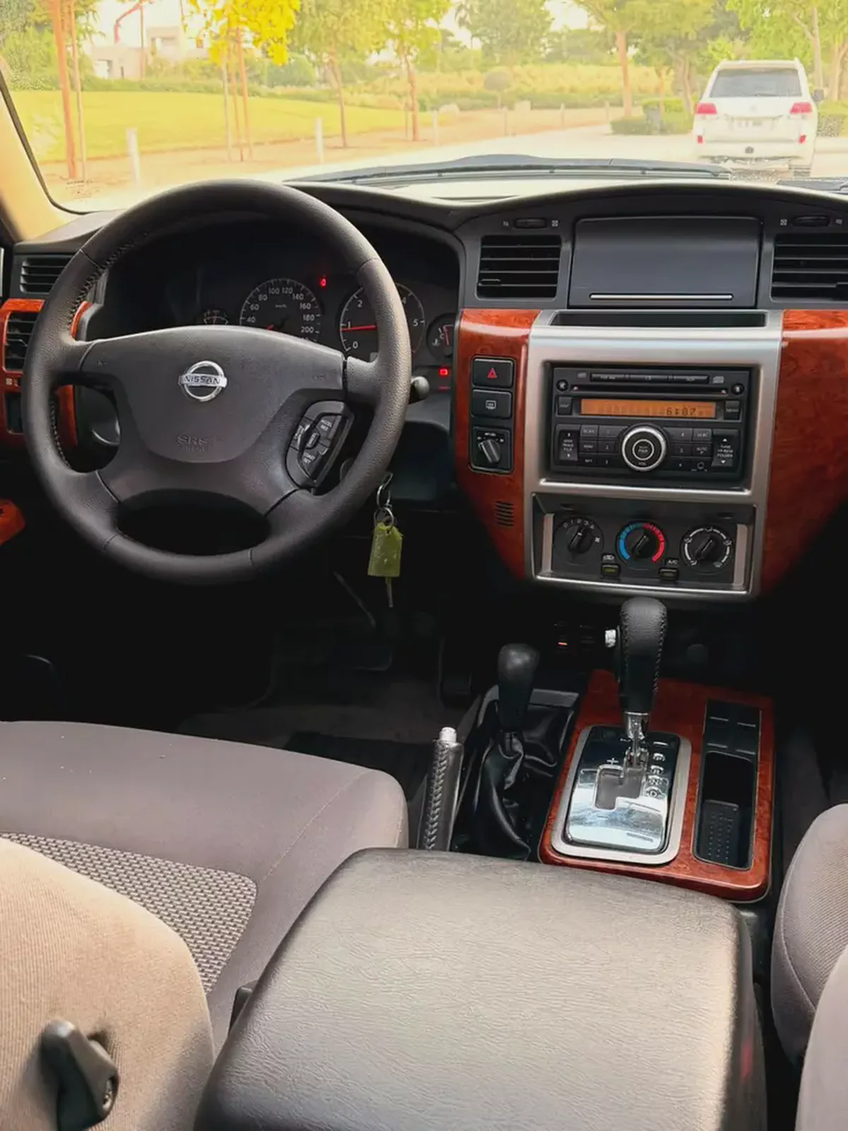 Nissan Patrol Safari 2016 GCC Specs-11-11