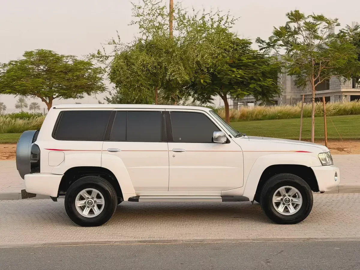 Nissan Patrol Safari 2016 GCC Specs-5-5