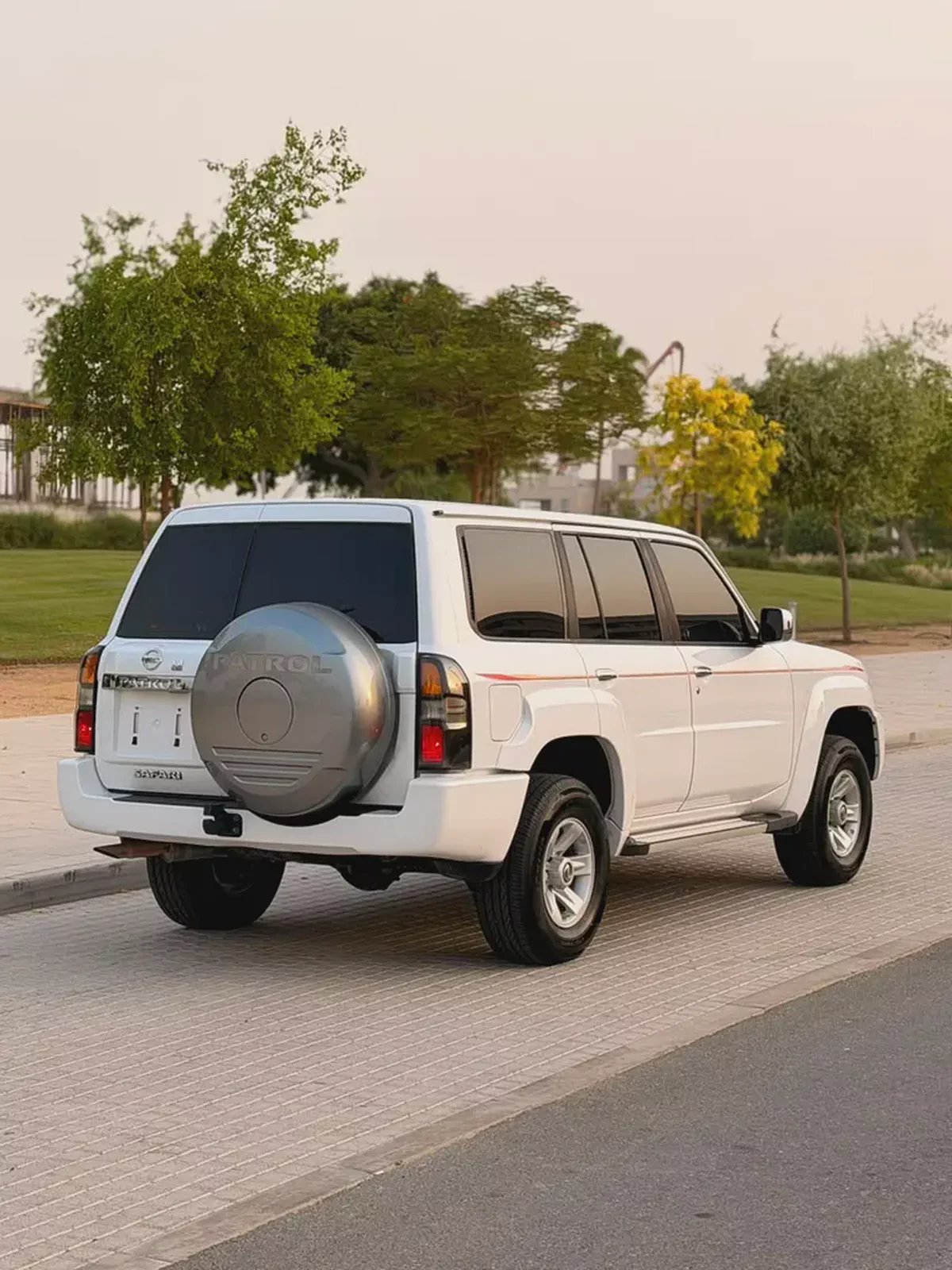 Nissan Patrol Safari 2016 GCC Specs-6-6