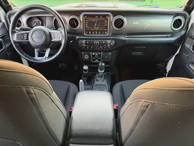 (2021) JEEP WRANGLER //SAHARA// GCC FULL OPTION -ORIGINAL PAINT--12