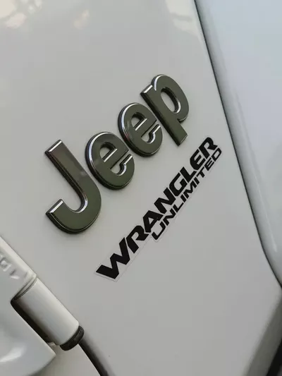 (2021) JEEP WRANGLER //SAHARA// GCC FULL OPTION -ORIGINAL PAINT--17