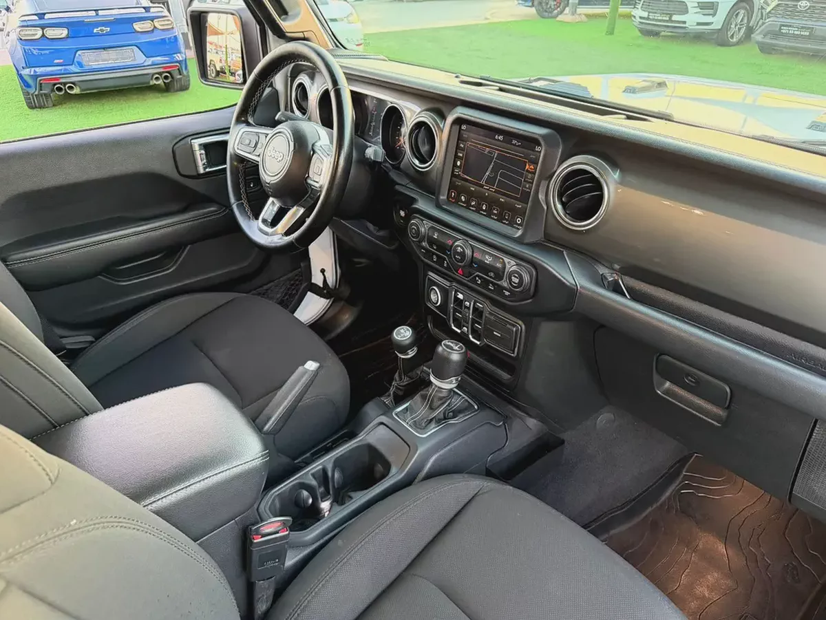 (2021) JEEP WRANGLER //SAHARA// GCC FULL OPTION -ORIGINAL PAINT--16-16