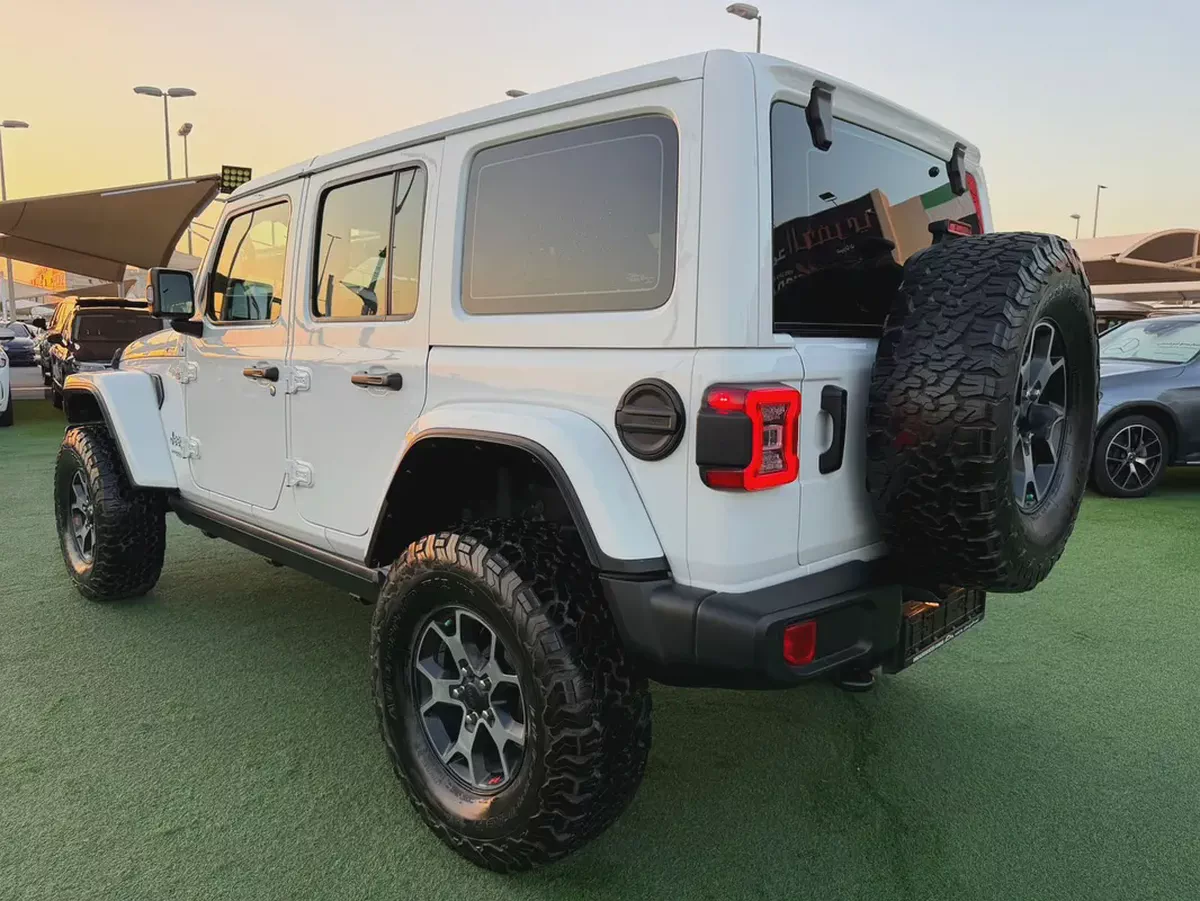 (2021) JEEP WRANGLER //SAHARA// GCC FULL OPTION -ORIGINAL PAINT--6-6