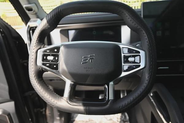 BEST OFFER - FREE WARRANTY & SERVICE - DEFENDER KIT - JETOUR T2 LUXURY