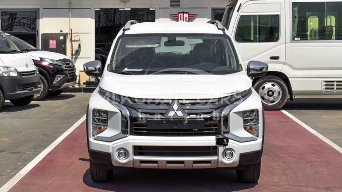 Mitsubishi Xpander CROSS PREMIUM Mitsubishi X Pander 1.5L  Petrol 2023-1-0