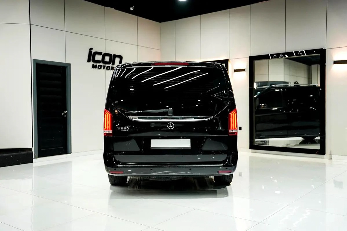 Mercedes-Benz V-Class V 250, 2020, GCC Specs-3-3