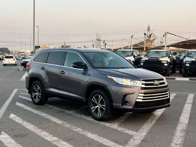 Toyota Highlander LE 2019 Toyota Highlander 3.5L V6 - AWD 4x4 - Rear Camera - Leather seat 7 --0