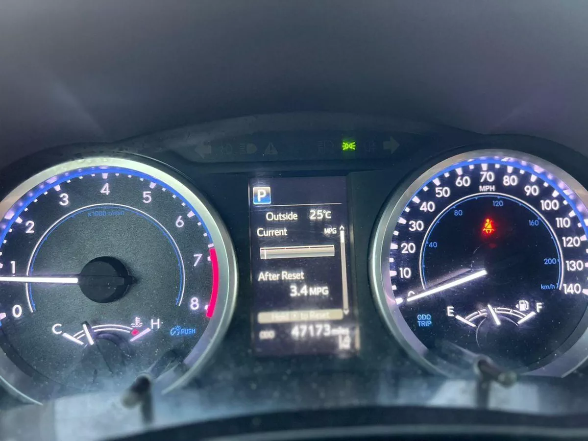 Toyota Highlander LE 2019 Toyota Highlander 3.5L V6 - AWD 4x4 - Rear Camera - Leather seat 7 --18-0