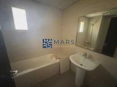 Luxurious 4bedrooms Vvilla is available for rent in barashii sharjah-12