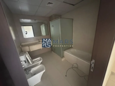 Luxurious 4bedrooms Vvilla is available for rent in barashii sharjah-14