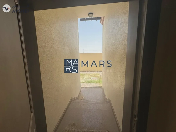 Luxurious 4bedrooms Vvilla is available for rent in barashii sharjah