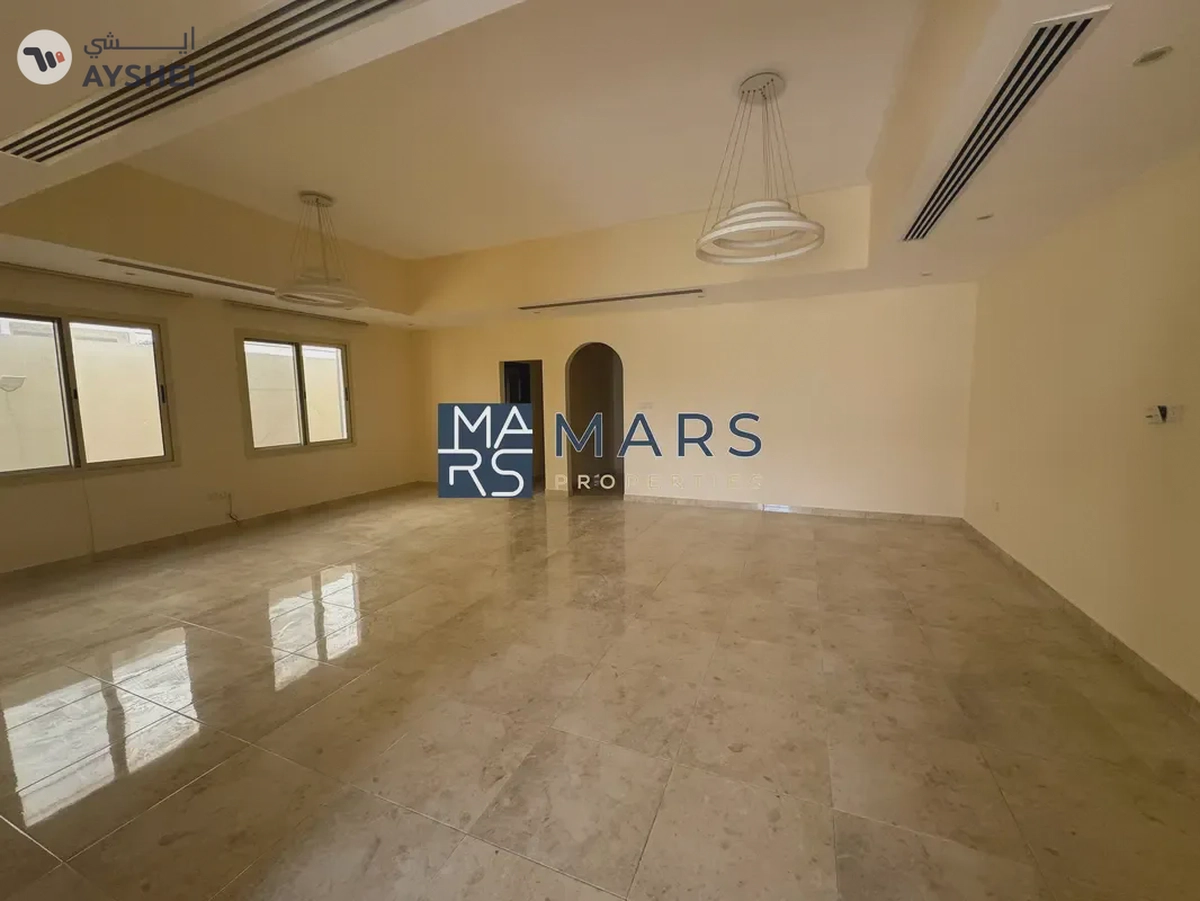 Luxurious 4bedrooms Vvilla is available for rent in barashii sharjah-3-3