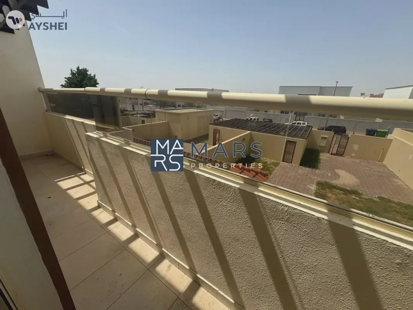 Luxurious 4bedrooms Vvilla is available for rent in barashii sharjah