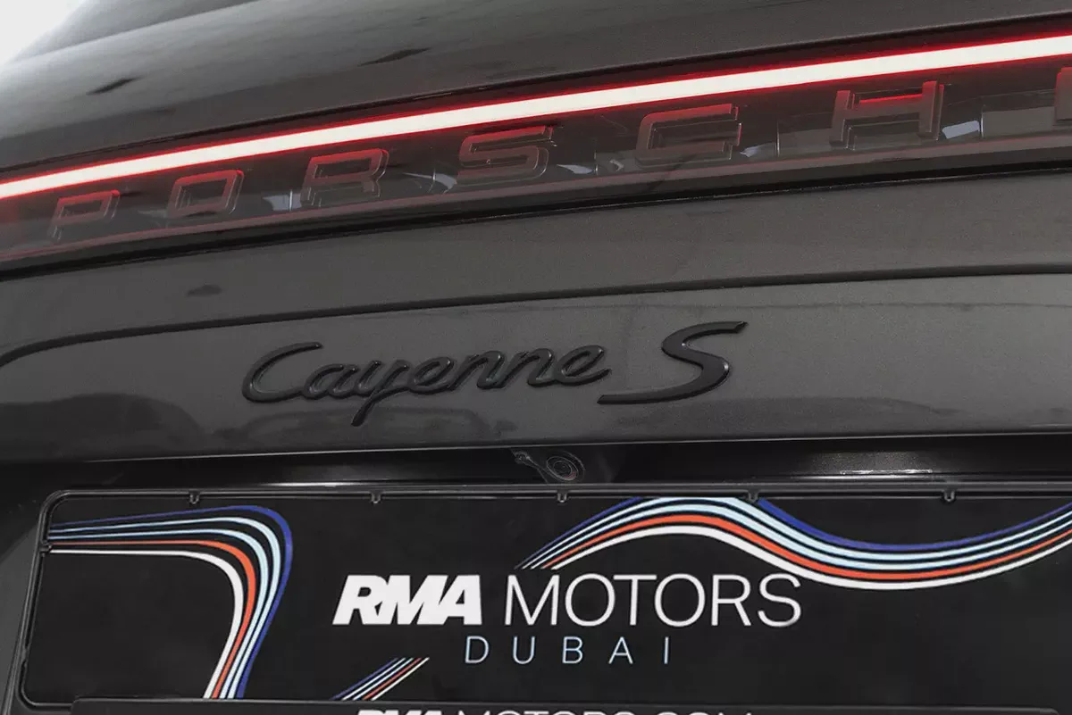 AED 5,517 / 60 months | 0% DP | 2021 Porsche Cayenne S / Porsche Warranty-14-14