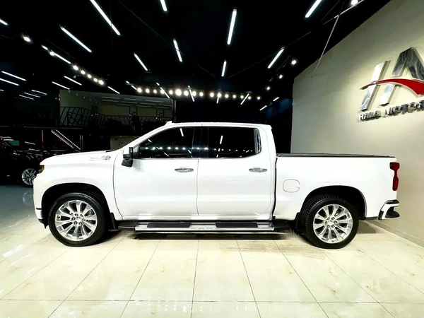 Chevrolet Silverado 1500 2022 for 120,000.00 AED