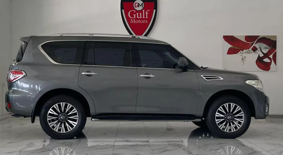 Nissan Patrol SE T1 V6 4.0L-6CYL GCC EXCELLENT CONDITION-2-0