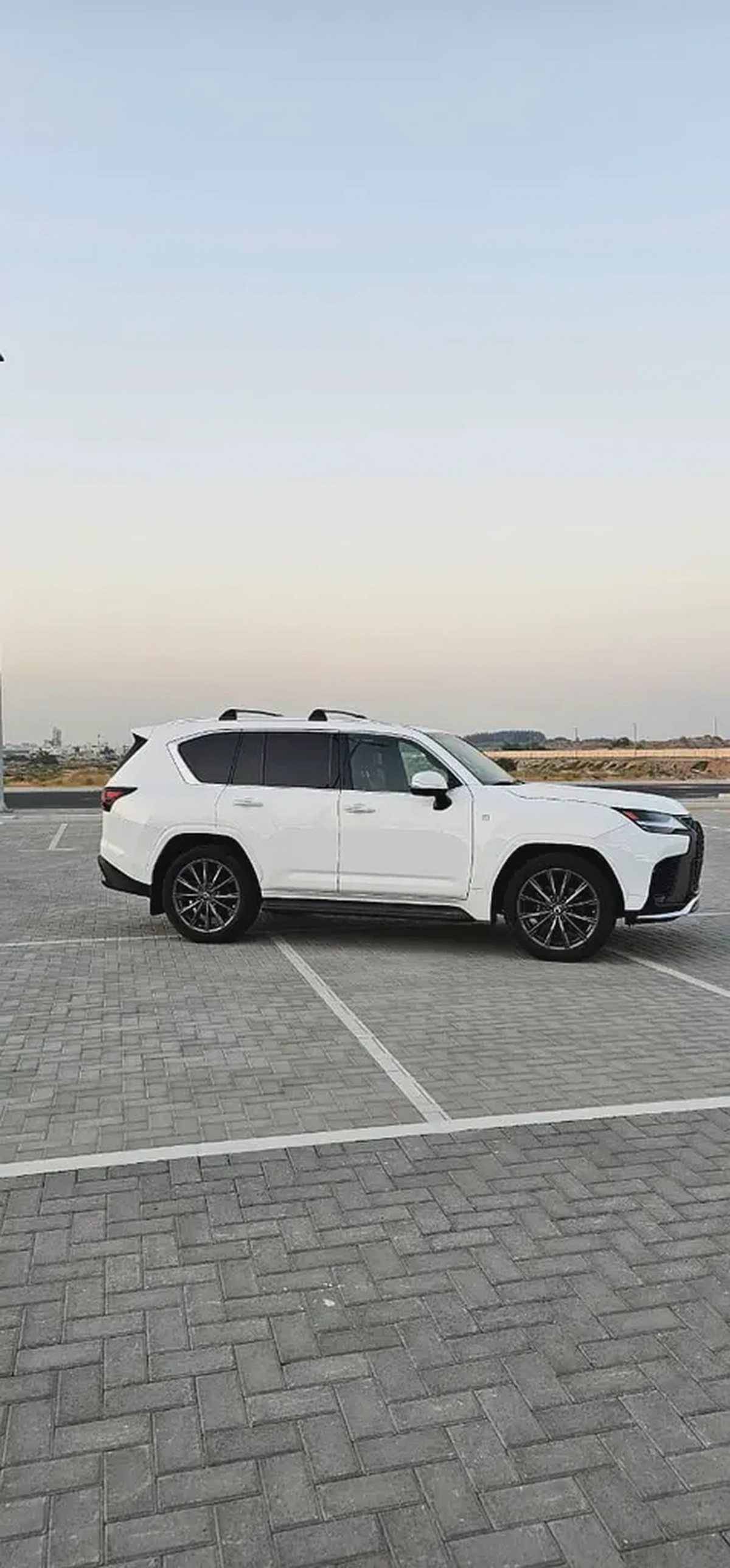 2023 Lexus LX 600 F Sport - American Specs-3-3