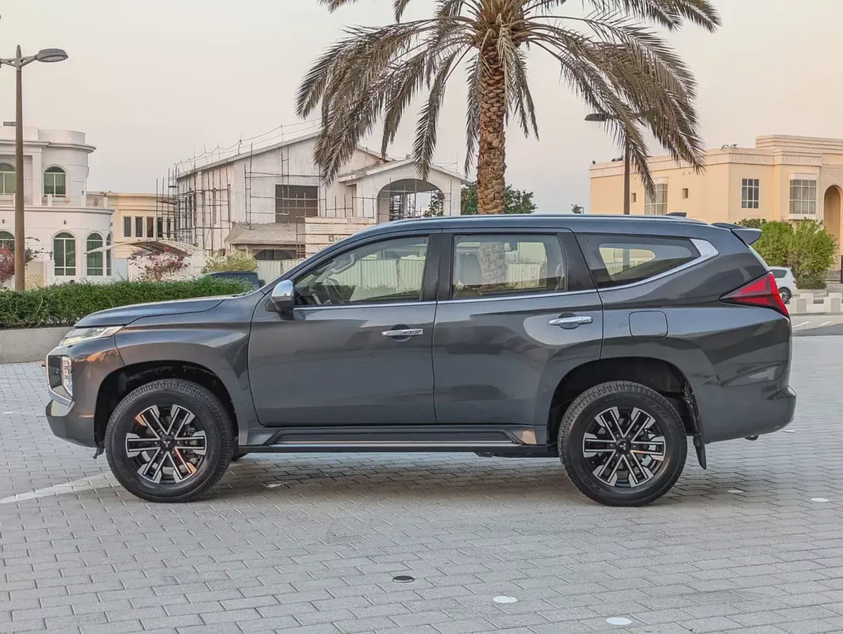 MITSUBISHI MONTERO SPORT 2021 GLS TOP LINE FULL OPTION GCC IN EXCELLENT CONDITION-16-16