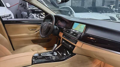 BMW 5-Series 520i Executive 2015 | GCC Specs | Low Mileage-10
