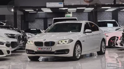 BMW 5-Series 520i Executive 2015 | GCC Specs | Low Mileage-3