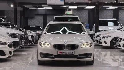 BMW 5-Series 520i Executive 2015 | GCC Specs | Low Mileage-4