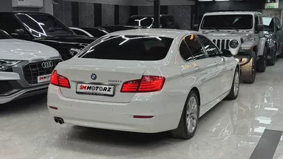 BMW 5-Series 520i Executive 2015 | GCC Specs | Low Mileage-6