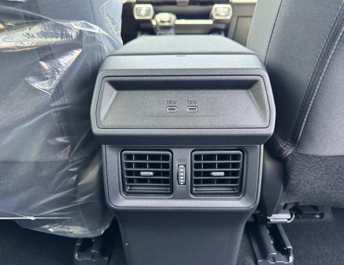 Toyota RAV4 XLE LE HIGH-CVT STANDARD OPTION || NEW SHAPE | 2.0L PETROL 4WD / 10.5'' DVD+CAMERA (CODE # RVPLEF)-18-0