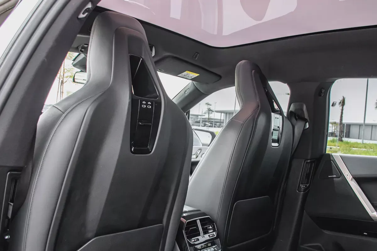 BMW iX xDrive40 2022 Korean Specs - Electric Luxury SUV-10-10