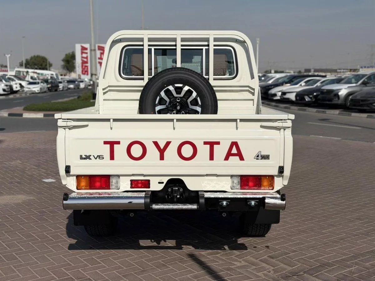 Toyota Land Cruiser Pick Up 2026 LC79 Double Cabin 4,0L petrol Full option Oman spec-17-0