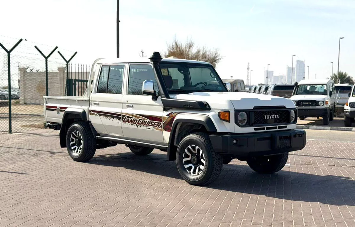 Toyota Land Cruiser Pick Up 2026 LC79 Double Cabin 4,0L petrol Full option Oman spec-2-0