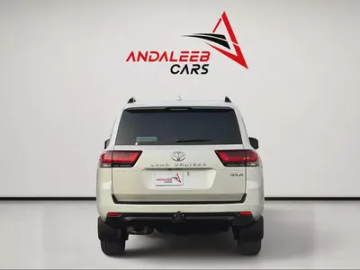 TOYOTA LAND CRUISER EXR | 4.0L V6 | 7-SEATER | 2022 GCC-4