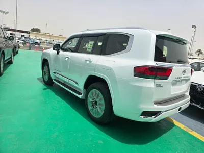 TOYOTA LAND CRUISER LC300 VXR 3.3L-5