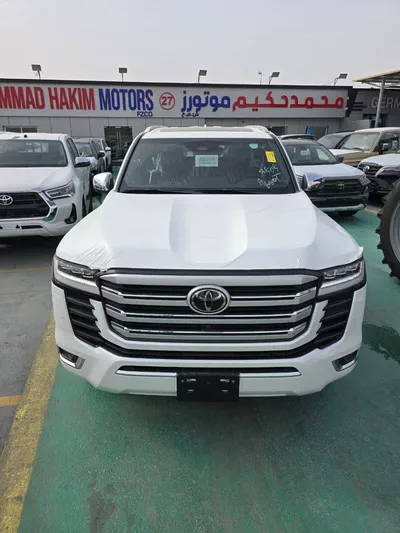 TOYOTA LAND CRUISER LC300 VXR 3.3L-3