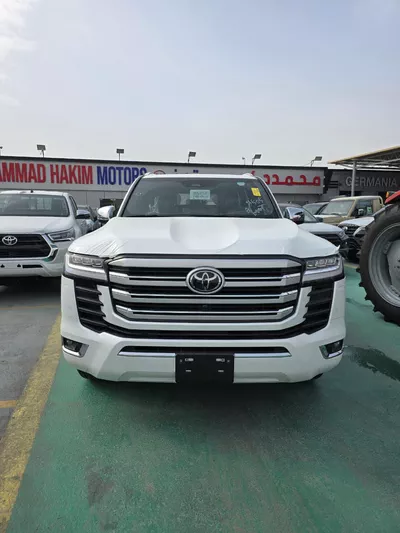 TOYOTA LAND CRUISER LC300 VXR 3.3L-4