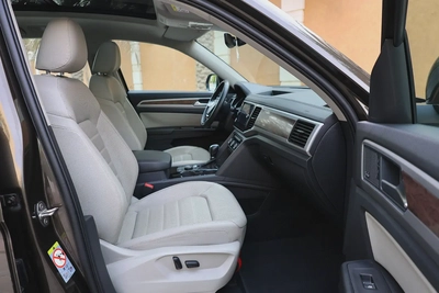 VOLKSWAGEN TERAMONT SEL V6 4MOTION - GCC SPECS - FULL SERVICE HISTORY FROM AGENCY - ACCIDENT FREE --16