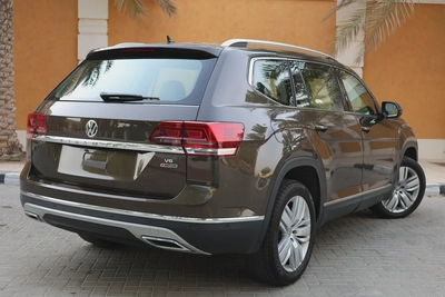 VOLKSWAGEN TERAMONT SEL V6 4MOTION - GCC SPECS - FULL SERVICE HISTORY FROM AGENCY - ACCIDENT FREE --5