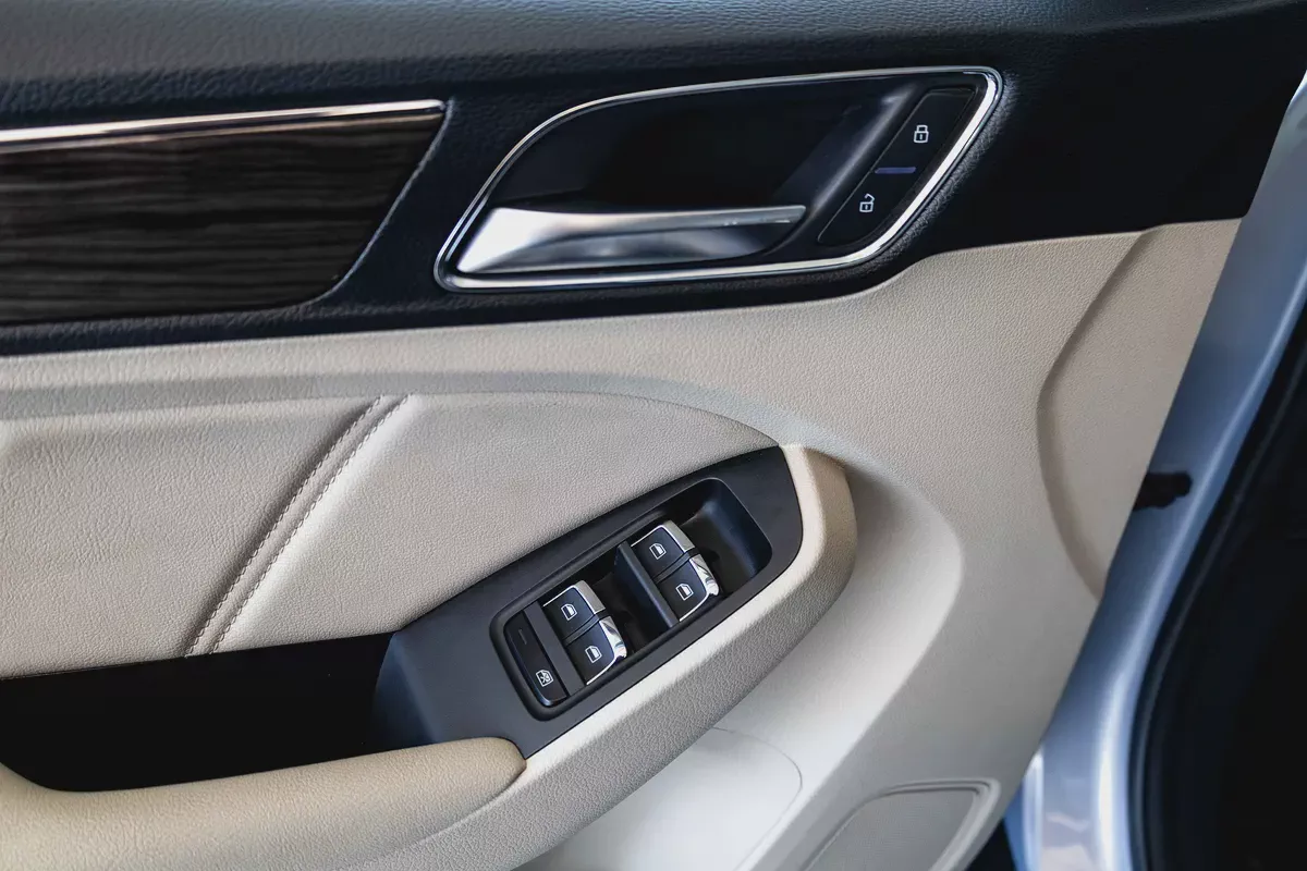 2023 MG RX5 Luxury 2.0L l 13KM | AED 800 Monthly l 1 Year Warranty | Free Courtesy Car Included-8-8
