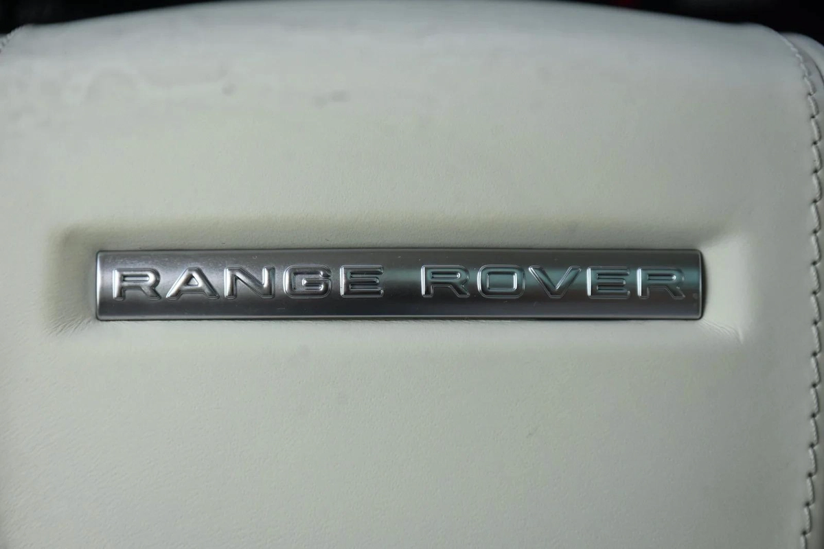 LAND ROVER RANGE ROVER SE V6 2023 | WHITE-9-9