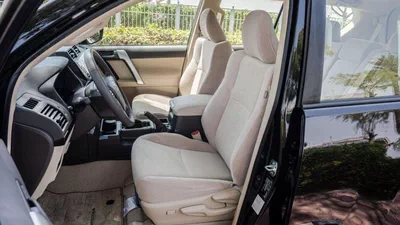 Toyota Prado GXR 4.0P AT MY2023 - BLACK-16