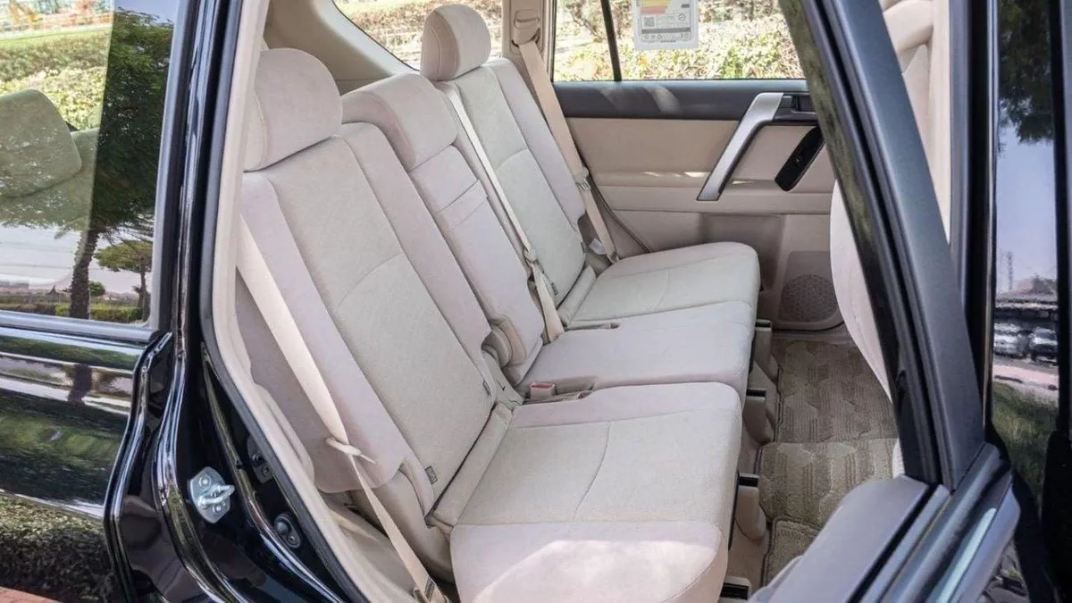 Toyota Prado GXR 4.0P AT MY2023 - BLACK-11-0