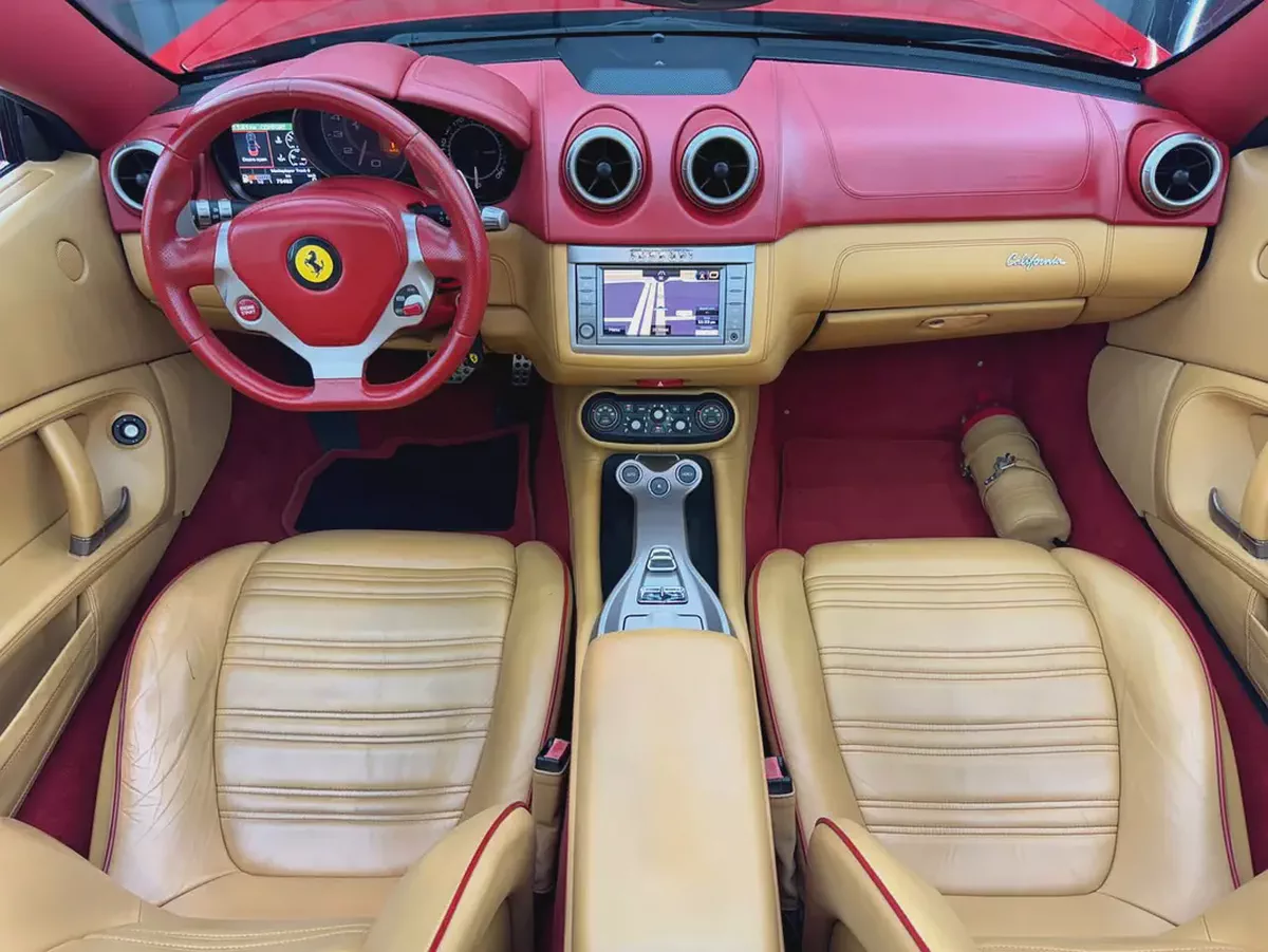 2013 Ferrari California | GCC | Excellent Condition-15-15