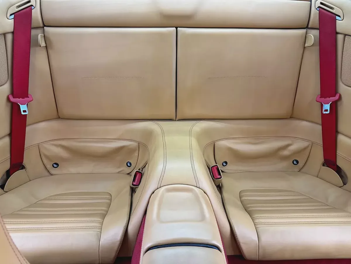 2013 Ferrari California | GCC | Excellent Condition-17-17