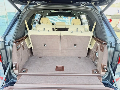 BMW X7 xdrive 50i  رمادي / بيج 2019 خليجي-12