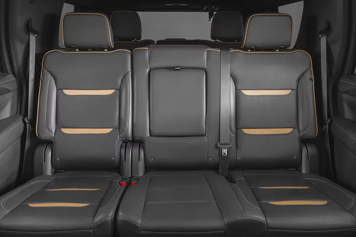 3,832 AED / 60 months | 0% DP | 2023 GMC Yukon AT4 / GMC Service History-12-12